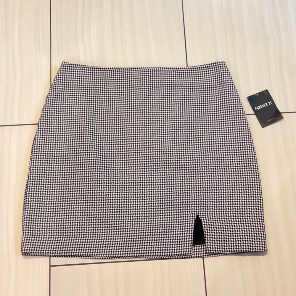 Forever 21 Houndstooth Mini Skirt